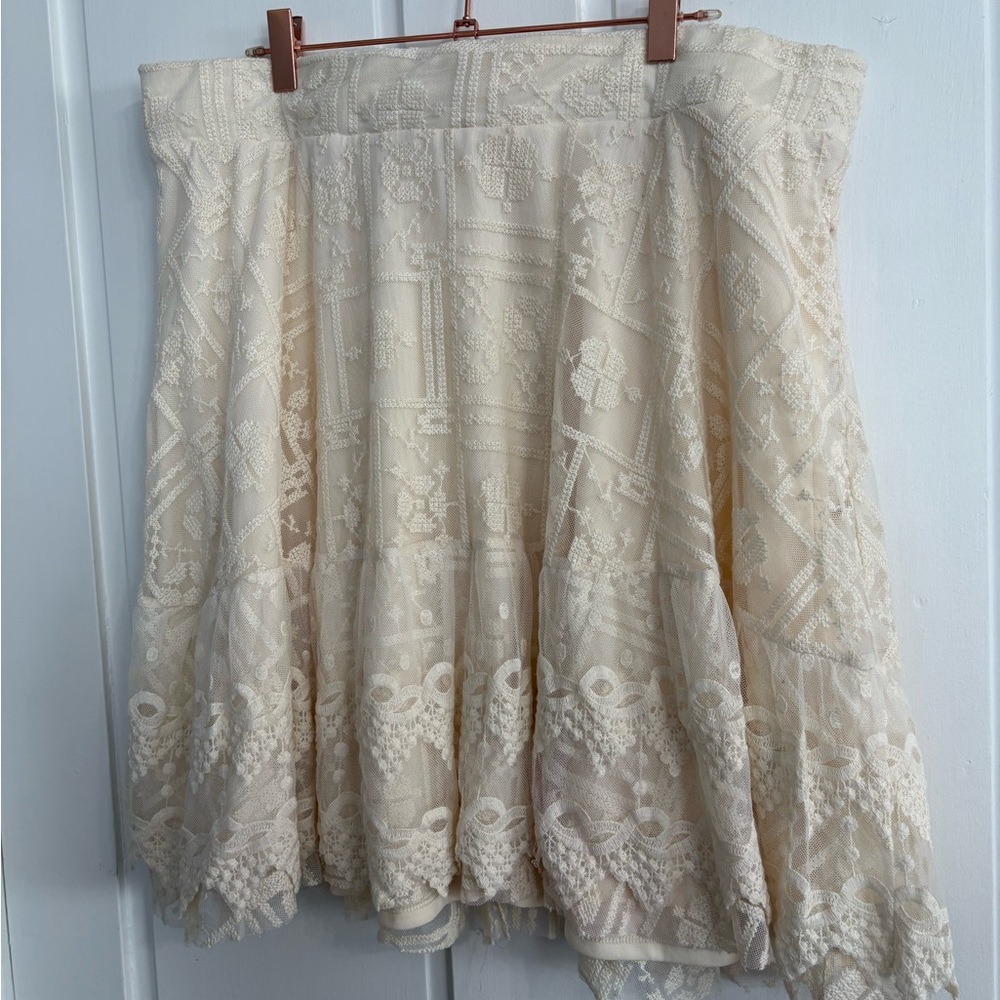 Torrid Cream Skirt with Lacy/Crochet